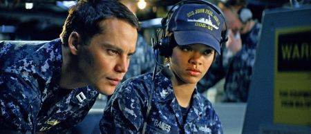 battleship rihanna cronica